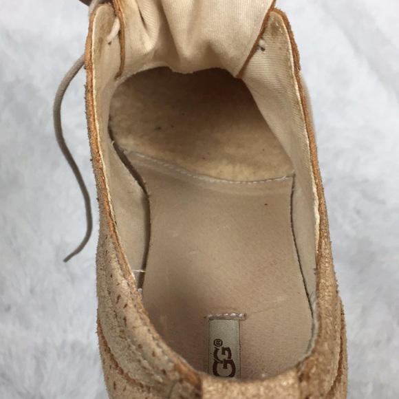 UGG Oxford Style Beige Suede Leather Shoes size 9 - Picture 7 of 8